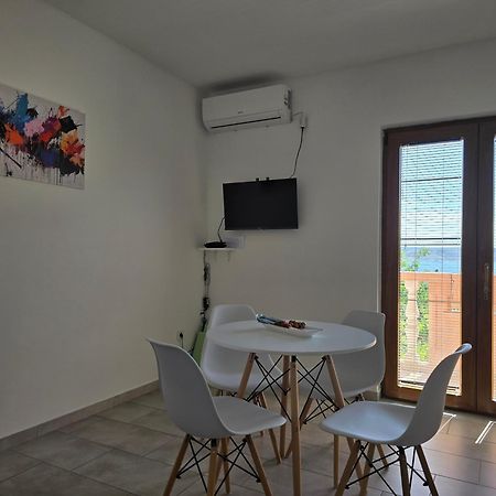 Apartment Ante And Dijana Starigrad Paklenica Zewnętrze zdjęcie