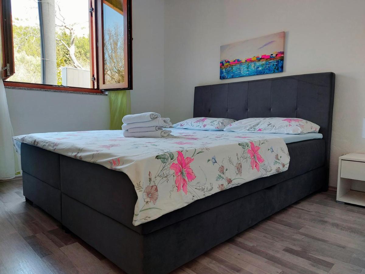 Apartment Ante And Dijana Starigrad Paklenica Zewnętrze zdjęcie